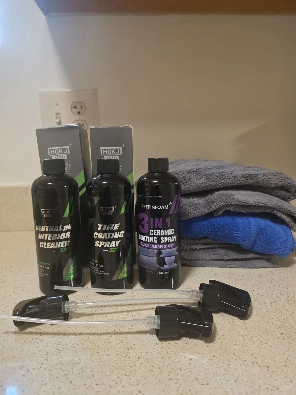 3-in-1 Ceramic Coating Spray & Tire/Interior Care Kit - Black